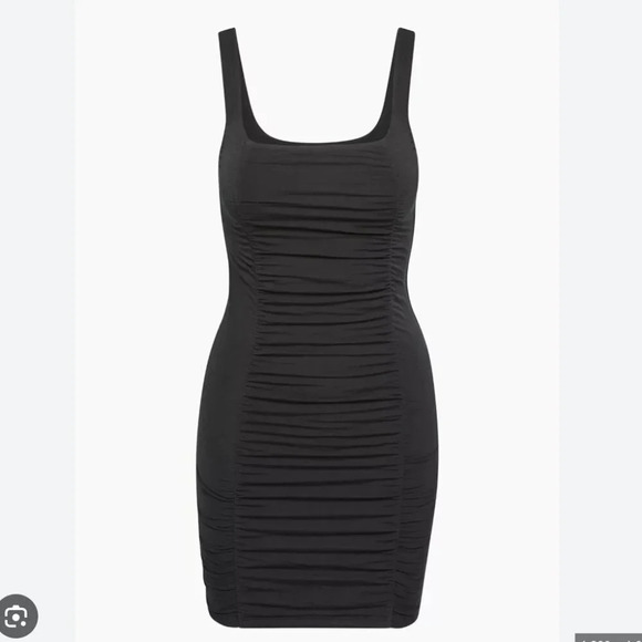 Aritzia Wilfred Ruched Lydia Mini Dress Black Size Medium - Picture 1 of 9